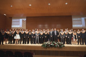 grad13_titulados-055